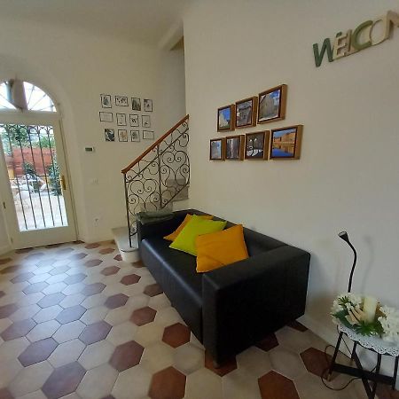 B&B Villino Luschi Pisa Centro エクステリア 写真