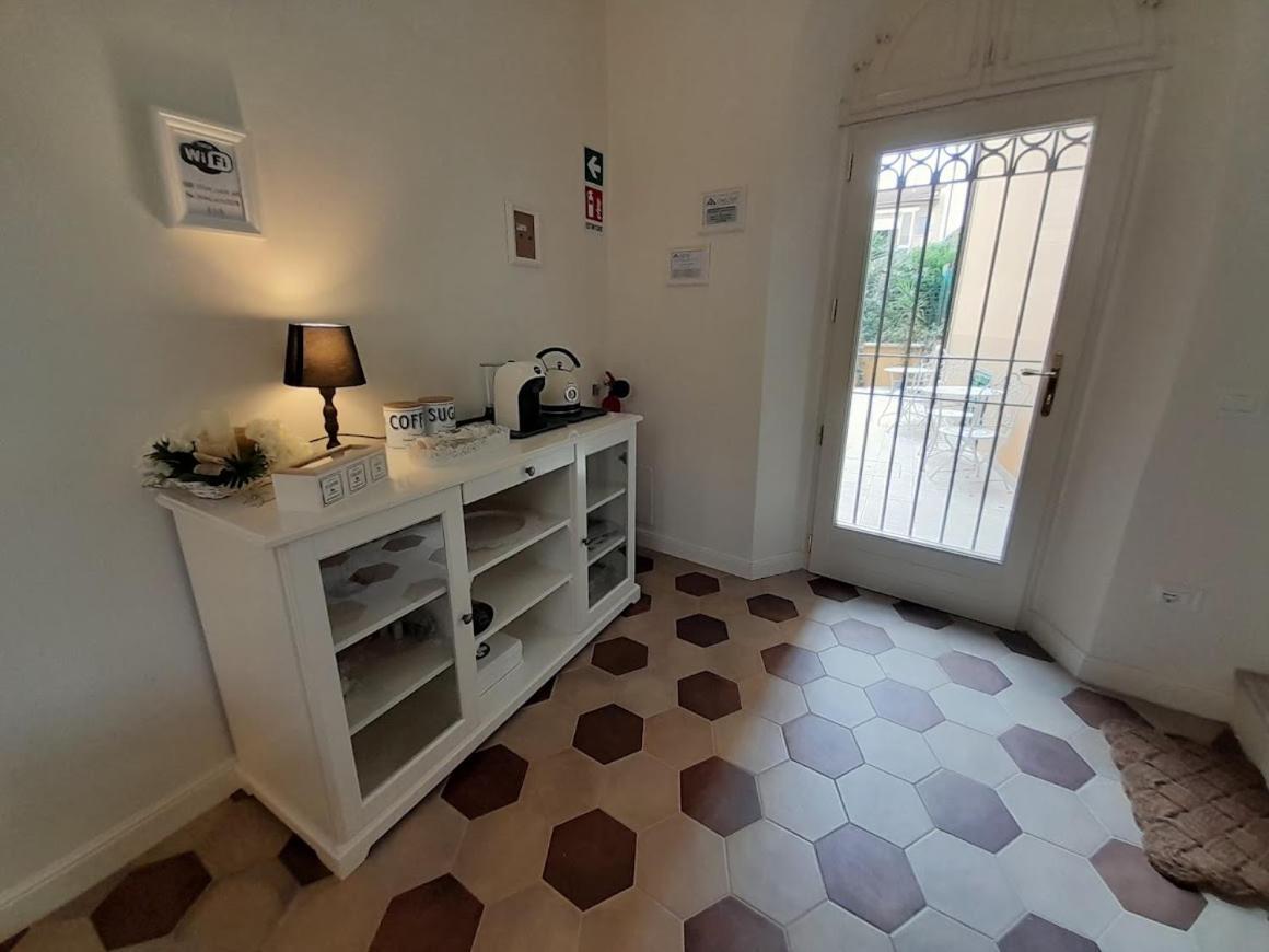 B&B Villino Luschi Pisa Centro エクステリア 写真
