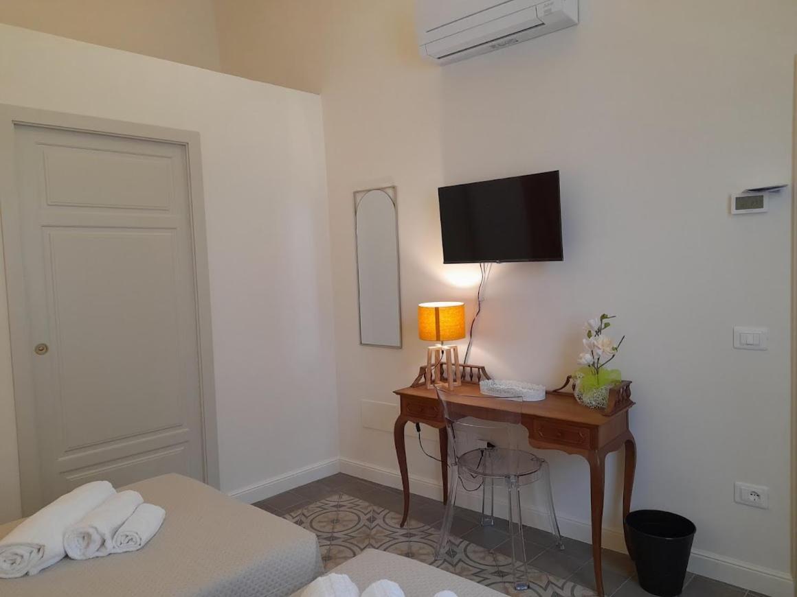 B&B Villino Luschi Pisa Centro エクステリア 写真
