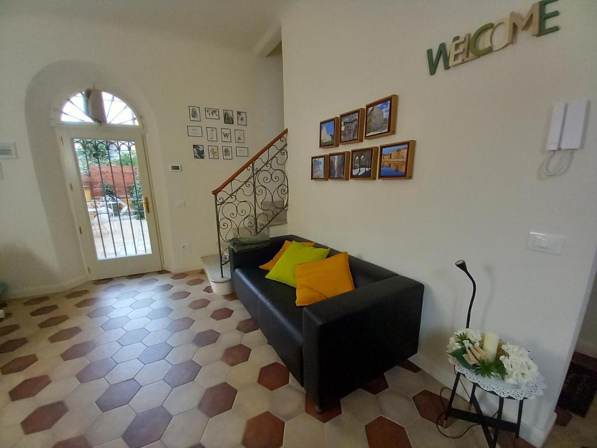 B&B Villino Luschi Pisa Centro エクステリア 写真